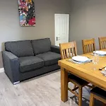 5 Lockside Free Secure Parking Vakantiehuis
