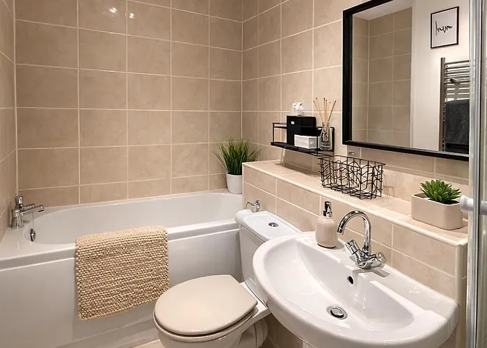 5 Lockside Free Secure Parking Nyaraló *