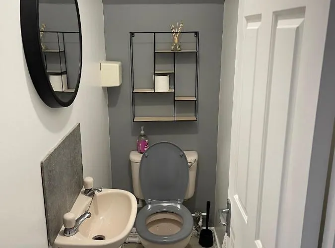 5 Lockside Free Secure Parking Semesterbostad York