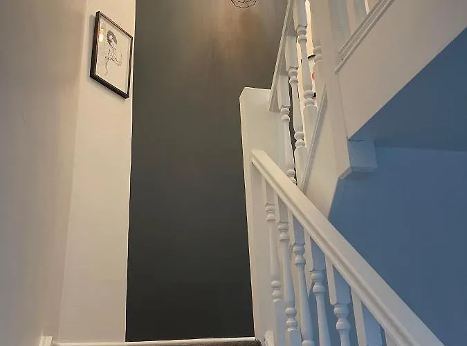 5 Lockside Free Secure Parking Semesterbostad York