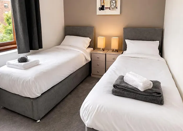 5 Lockside Free Secure Parking Semesterbostad York